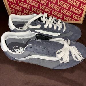 Vans Low Pro Suede Sneakers in Gray & White